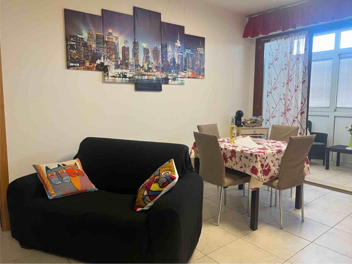 Ferienwohnung Casa Andrea A 1,5 Km Dal Mare! Quartu SantʼElena Exterior foto